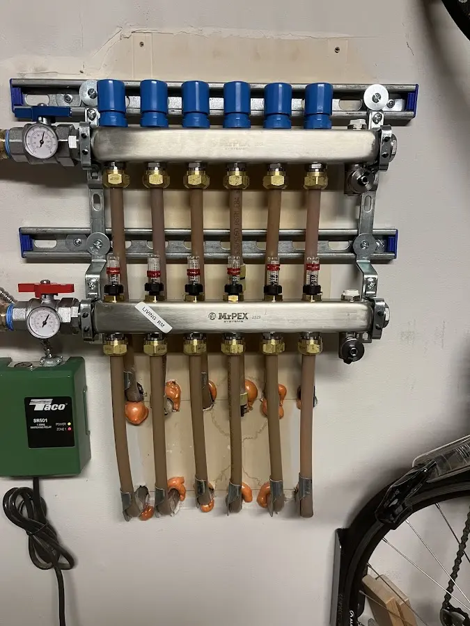 Plumber performing Leak Detection at a residential property in Pittsburg