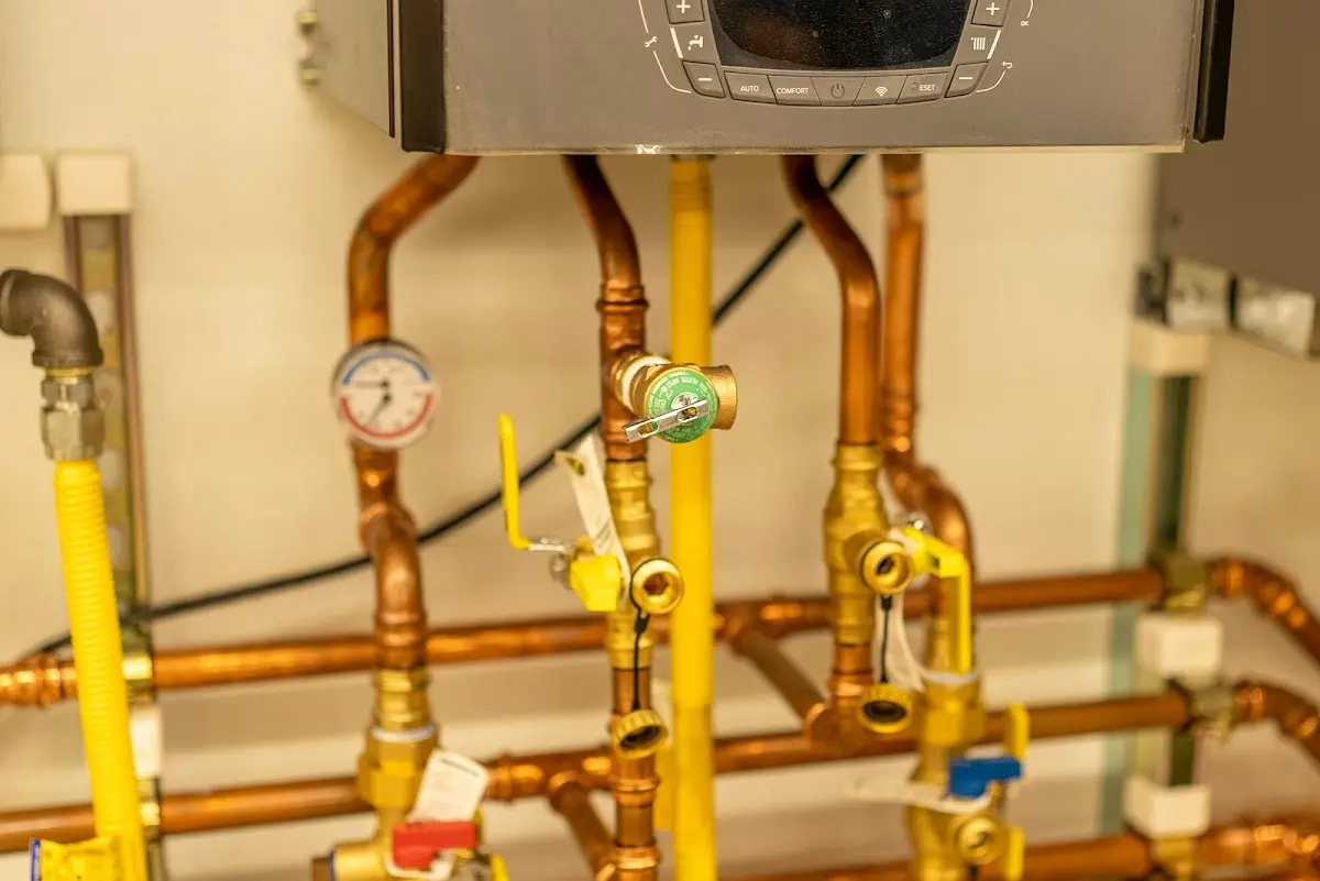 Licensed technician providing Water Heater Installation for a homeowner in Pittsburg